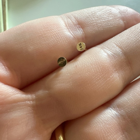 14k solid gold nova star piercing earrings studs flat backs - Picture 7 of 7